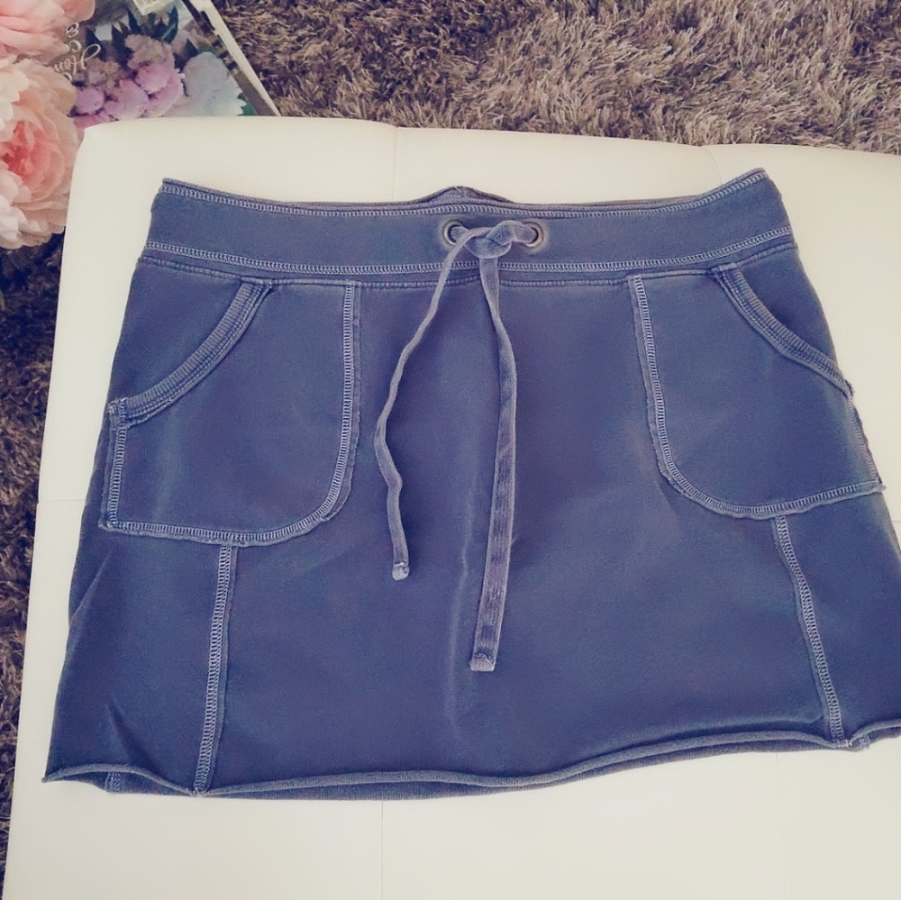 GAP drawstring mini skirt sz S